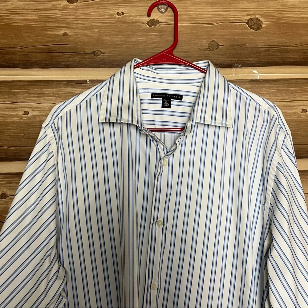 5/$25 Banana republic long sleeve bottoms down blue white striped shirt‎ size XL